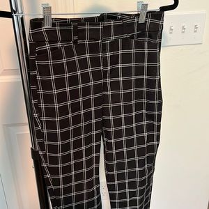 0 Old Navy High Rise Pixie Pants